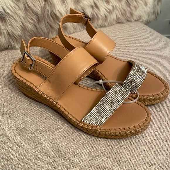 Steve Madden Girls Sandals Size 2 - Picture 1 of 5